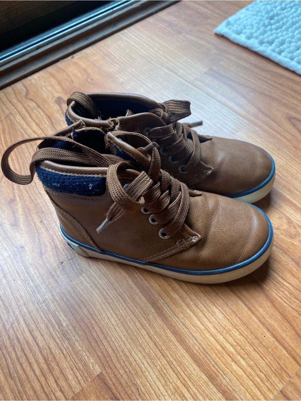 Nautica Boys Brown High-Top Sneakers with Blue Trim